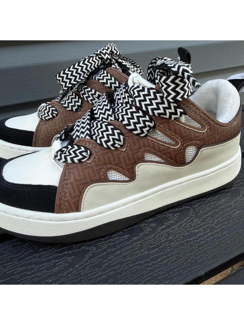 Brown + white sneakers with bow detail. Size: US 7.5 #sneakers #kawaii